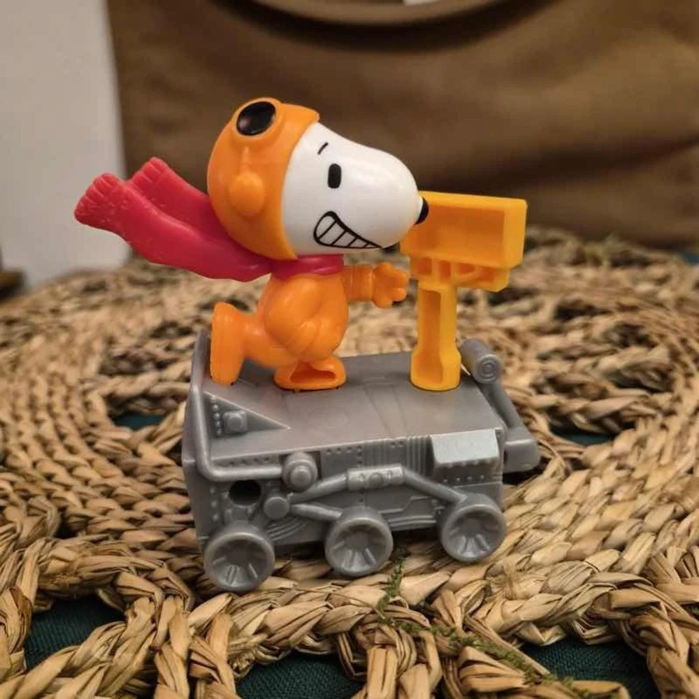 2019 McDonald's Happy Meal Toy Peanuts NASA Snoopy Space Buggy 6